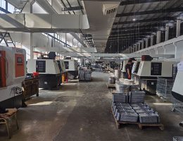 בית אלומיניום ריק